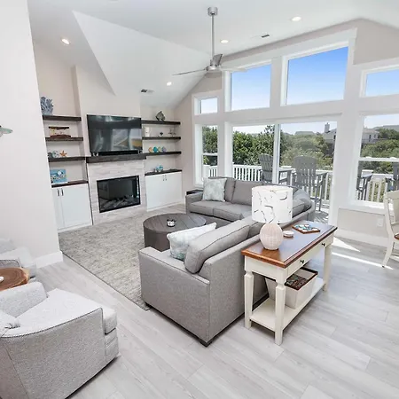 Villa 713, Sunshine Daydream- Oceanside, Private Pool, Pool Table, Community Amenities